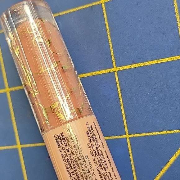 Revolution The School for Good and Evil" Evers Matte Liquid Duo Eye Shadow New - Picture 3 of 4